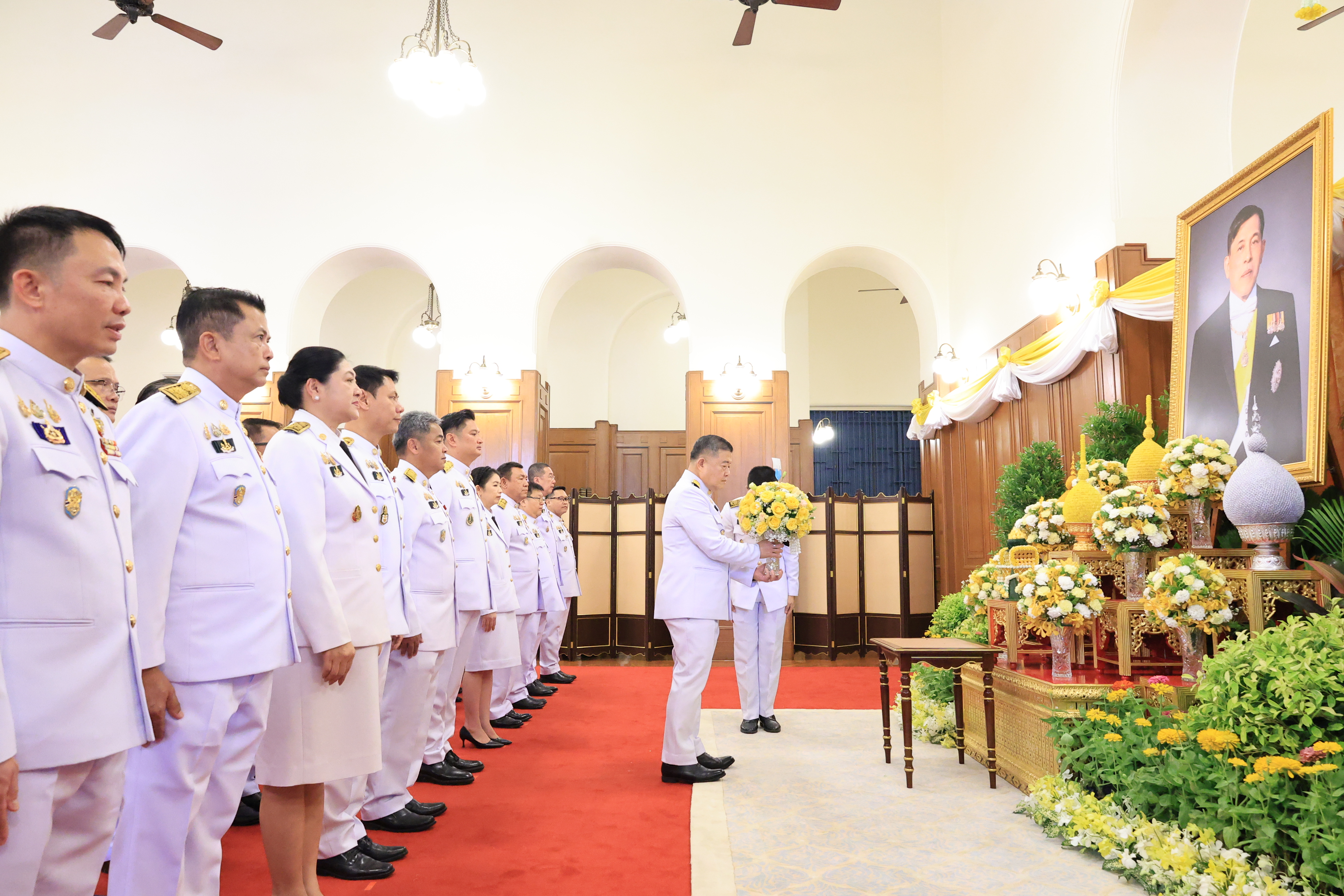 title - เลขาธิการ ส.ป.ก. ร่วมถวายแจกันดอกไม้และลงนามถวายพระพร เนื่องในโอกาสวันเฉลิมพระชนมพรรษา พระบาทสมเด็จพระปรเมนทรรามาธิบดีศรีสินทร มหาวชิราลงกรณ พระวชิรเกล้าเจ้าอยู่หัว 28 กรกฎาคม 2568